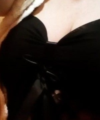 Живу в самом сердце Москвы, и готова подарить тебе незабываемое время в моей компании. У меня есть все, чтобы сделать нашу встречу незабываемой. 🔥
Мои услуги включают в себя интимные удовольствия на любой вкус. Я с радостью окунусь с тобой в мир страсти и разврата. 💦 Могу быть невинной и нежной, либо развратной и безудержной – зависит от твоих желаний.
У меня всегда есть отличные отзывы от моих клиентов. Они говорят, что я умело подхожу к индивидуальным запросам каждого из них. Ты можешь увидеть мои фото, чтобы убедиться в моей неповторимой красоте. 💋
Не сомневайся, и позвони мне уже сейчас. Ты не пожалеешь о своем выборе. Мы с тобой создадим настоящую волшебную атмосферу и погрузимся в океан страсти и удовольствия. 🌟 Жду тебя, мой красавчик! 😉 11187, 39 лет